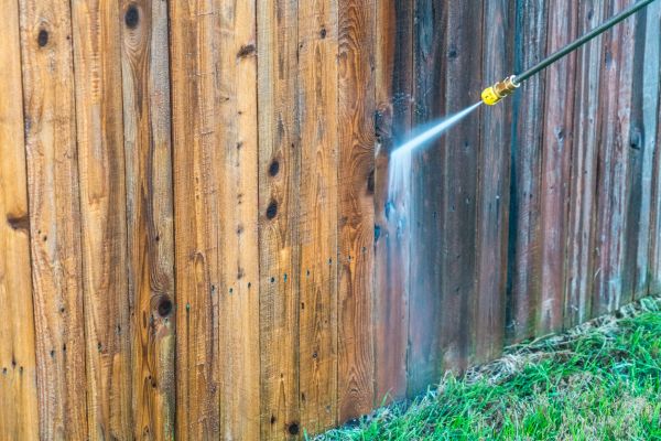 Fence Pressure Washing in Bend