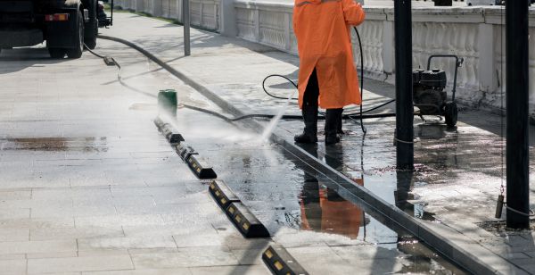 Parking Lot Pressure Washing in Bend