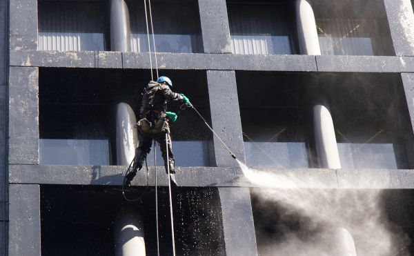 Condo Power Washing in Bend