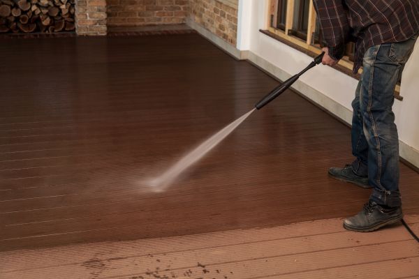 Porch Pressure Cleaning in Bend
