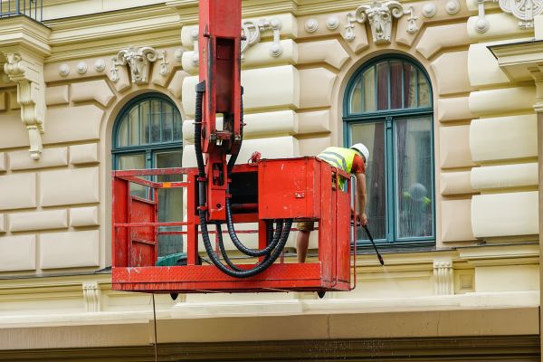 Cost of Building Power Washing in Bend