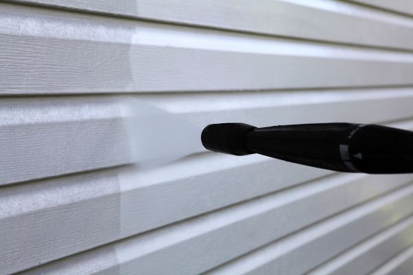 Cost of Condo Siding Power Washing in Bend