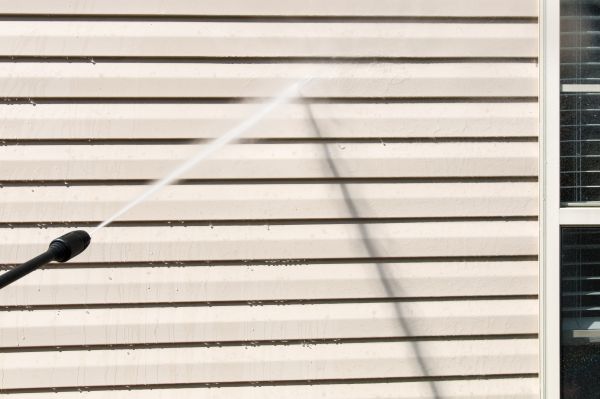 Apartment Power Washing in Bend